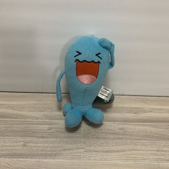 Tomy Pokemon Wobbuffet Plush Figure - Picture 1 of 5
